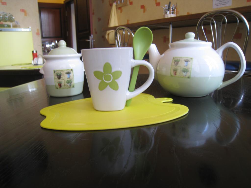 Hostel Smile-Dnepr Dnipro Esterno foto