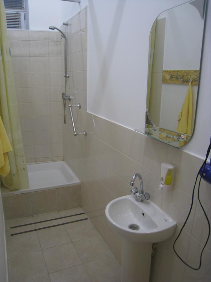 Hostel Smile-Dnepr Dnipro Esterno foto